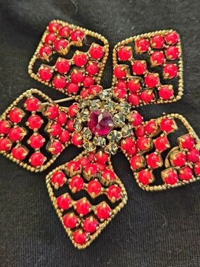 RARE! Signed Schreiner NY Couture Ruby Red Petal Cabochon Brooch & Earrings Set